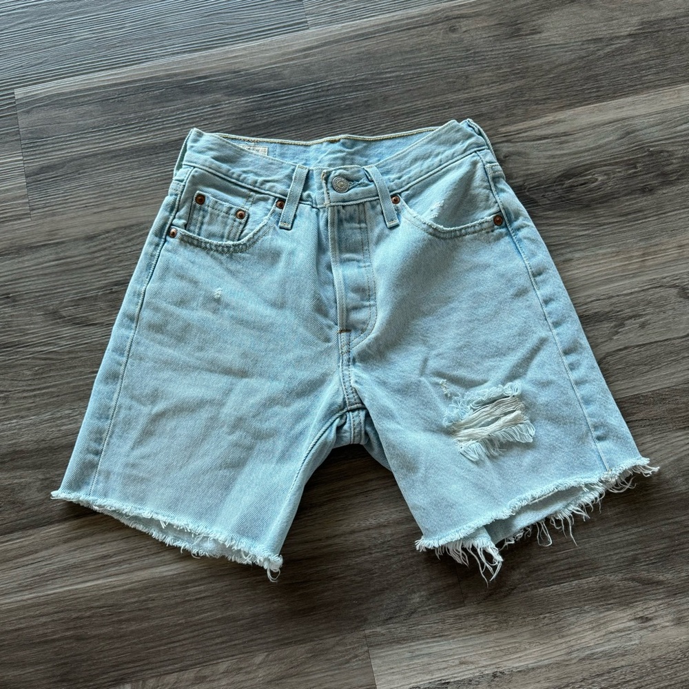 Levi’s Mid-Thigh 501 Denim Shorts